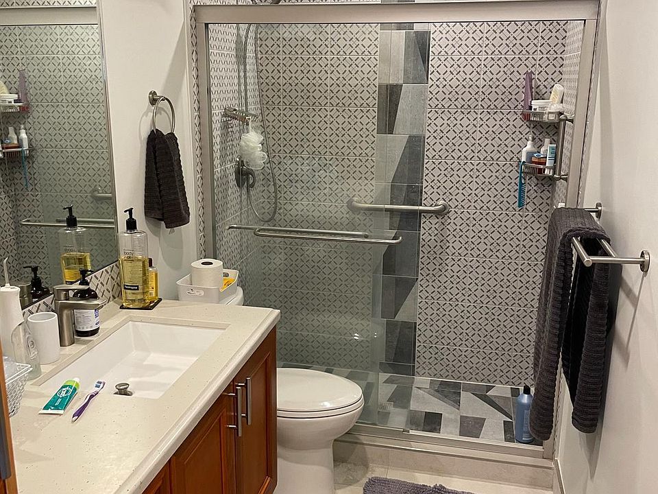 Building Photo 5