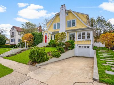 28 Stellar Place, Pelham, NY, 10803
