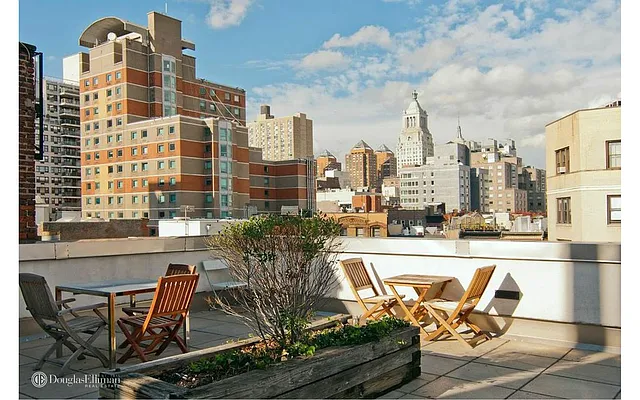 Rented by Douglas Elliman | media 21