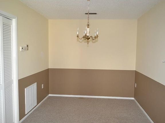 4th image of 510 Mistletoe Ct APT C