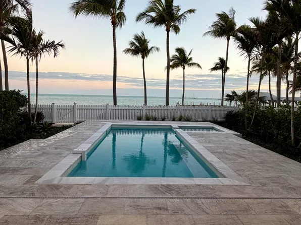 2 Sunset Key Dr, Key West, FL 33040