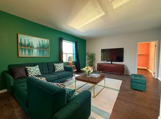 1225 Bloor St W SUITE 3, Toronto, ON M6H1N6