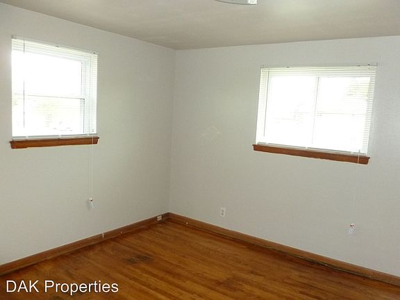 5th image of 7049 N Teutonia Ave APT 3