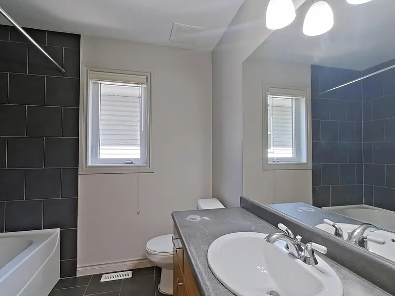 6162 Maynard Cres NW — Photo 18