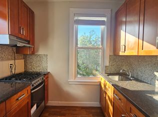 4202 25th Ave #2, Long Island City, NY 11103