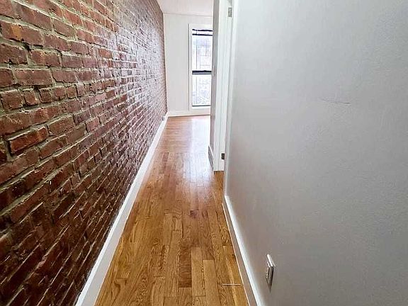 2nd image of 1689 Clay Ave #24
