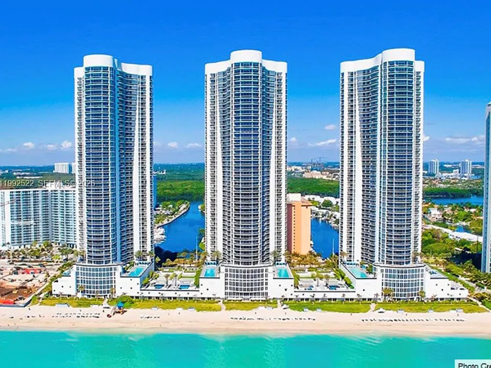 16001 Collins Ave #2102