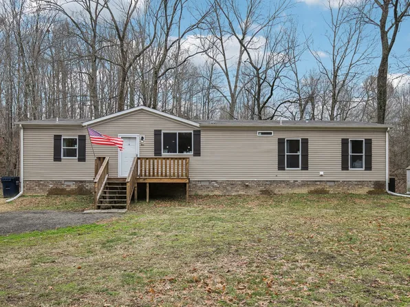 11418 Old Highway 52, Westmoreland, TN 37186