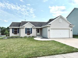 1201 Hazelcrest Dr, Watertown, WI 53094