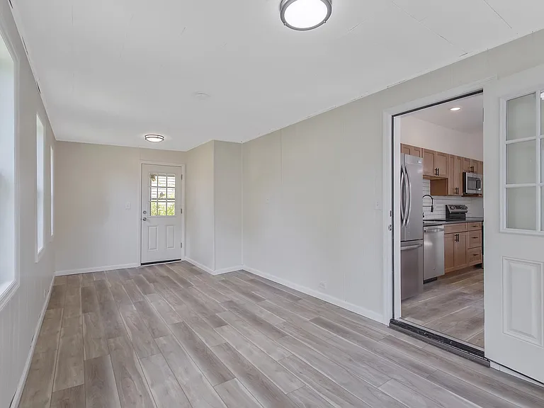 122 Alice Ave — Photo 17