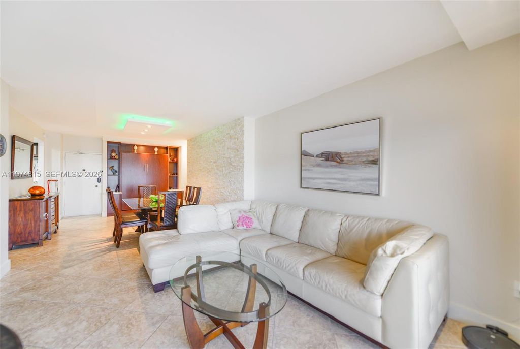 1980 S Ocean Dr APT 21M, Hallandale, FL - More
