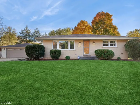 10219 W Fairbanks Ave, Beach Park, IL 60099