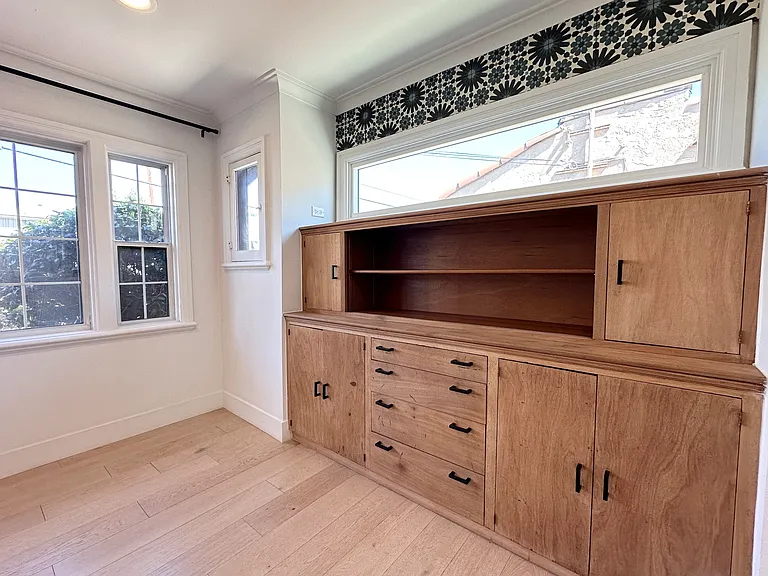 4336 Toland Way — Photo 10