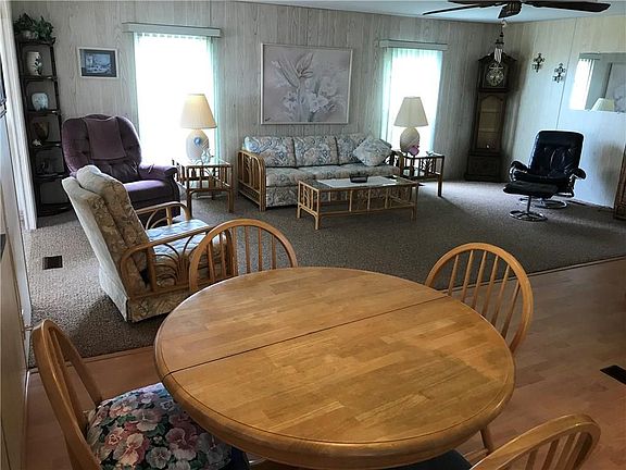 4th image of 931 Pecan Cir