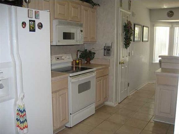 4th image of 6859 Rickwood Dr