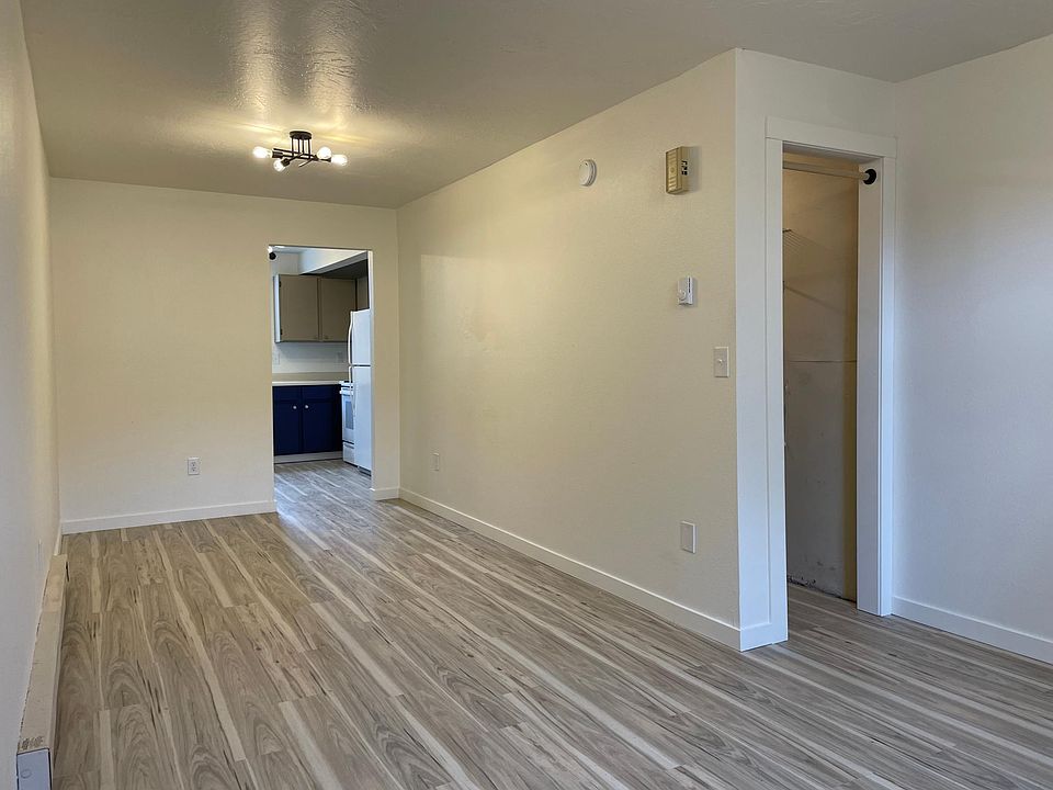 1st image of 924 Stoddard St #B