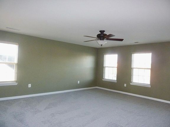 2nd image of 114 Penderbrook Ct