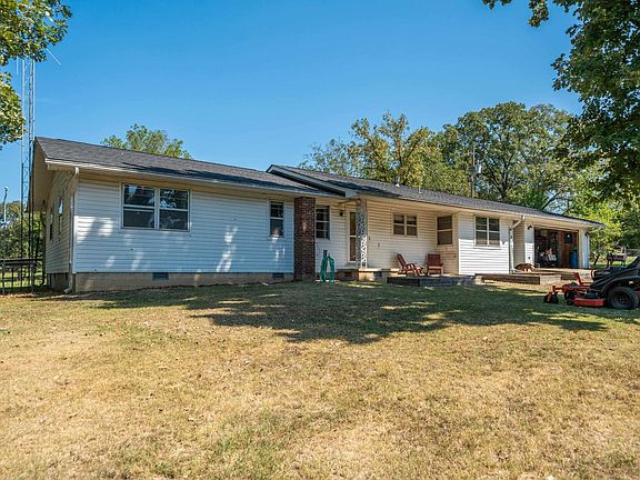 2nd image of 4844 Hickory Grove Rd