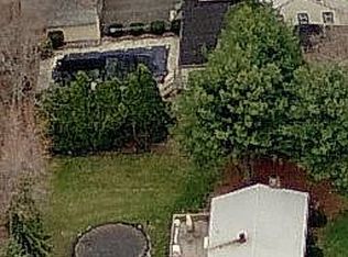 16 West St, Marlborough, NY