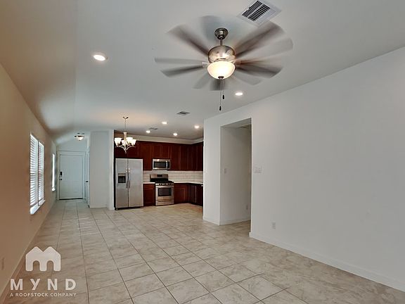 4th image of 16934 Lagos Ln