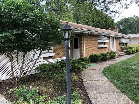 2nd image of 7531 Valley Villas Dr