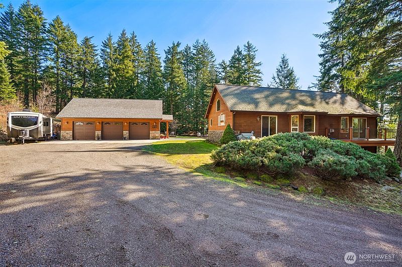 3rd image of 232 Upper Lakeview Road