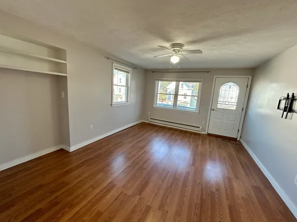 132 Foss St #1, Biddeford, ME 04005