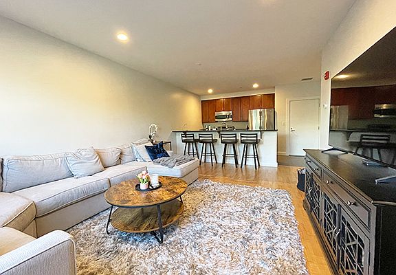 3rd image of 26 New Derby St Unit 207