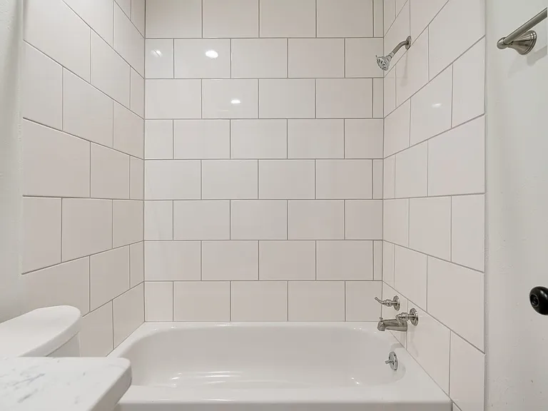 429 Belmont Dr — Photo 32