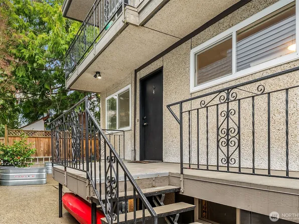 2216 NW 59th Street, Seattle, WA 98107