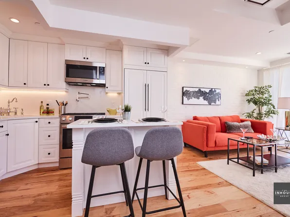 21 North Henry Street image 1 of 13