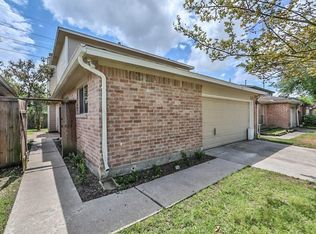 8211 E Ridge Dr, Houston, TX 77040