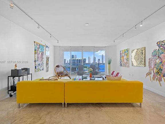 4th image of 3201 NE 183rd St APT 1104