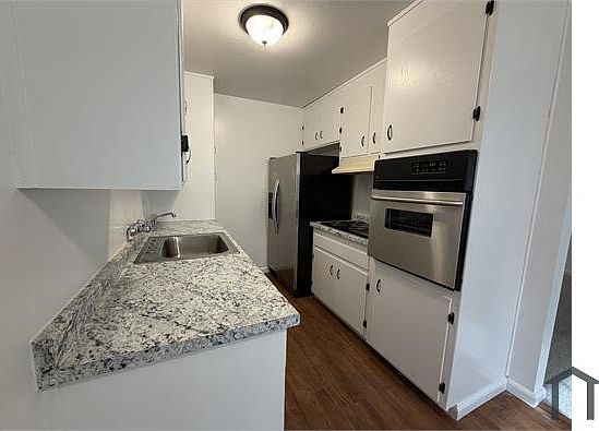 3rd image of 3158 Impala Dr #3