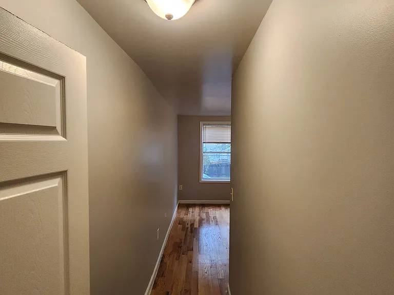 308 Ege Ave #AA — Photo 3