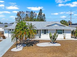 703 Torrey Pines Ave, Sun City Center, FL 33573