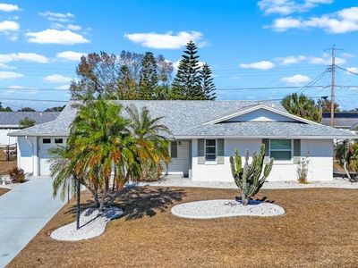 703 Torrey Pines Ave, Sun City Center, FL, 33573