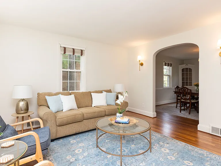 138 Murdock Rd — Photo 6