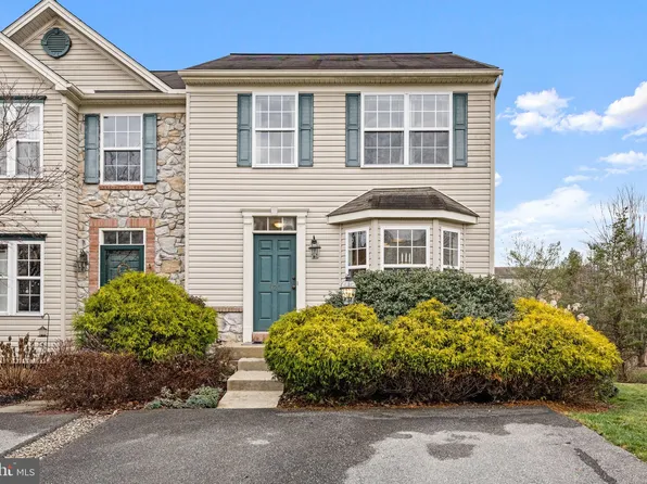 120 Bradford St, Millersville, PA 17551