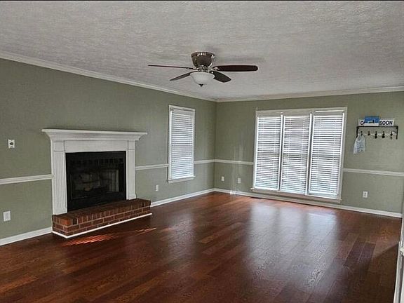3rd image of 702 Barney Fones Drive