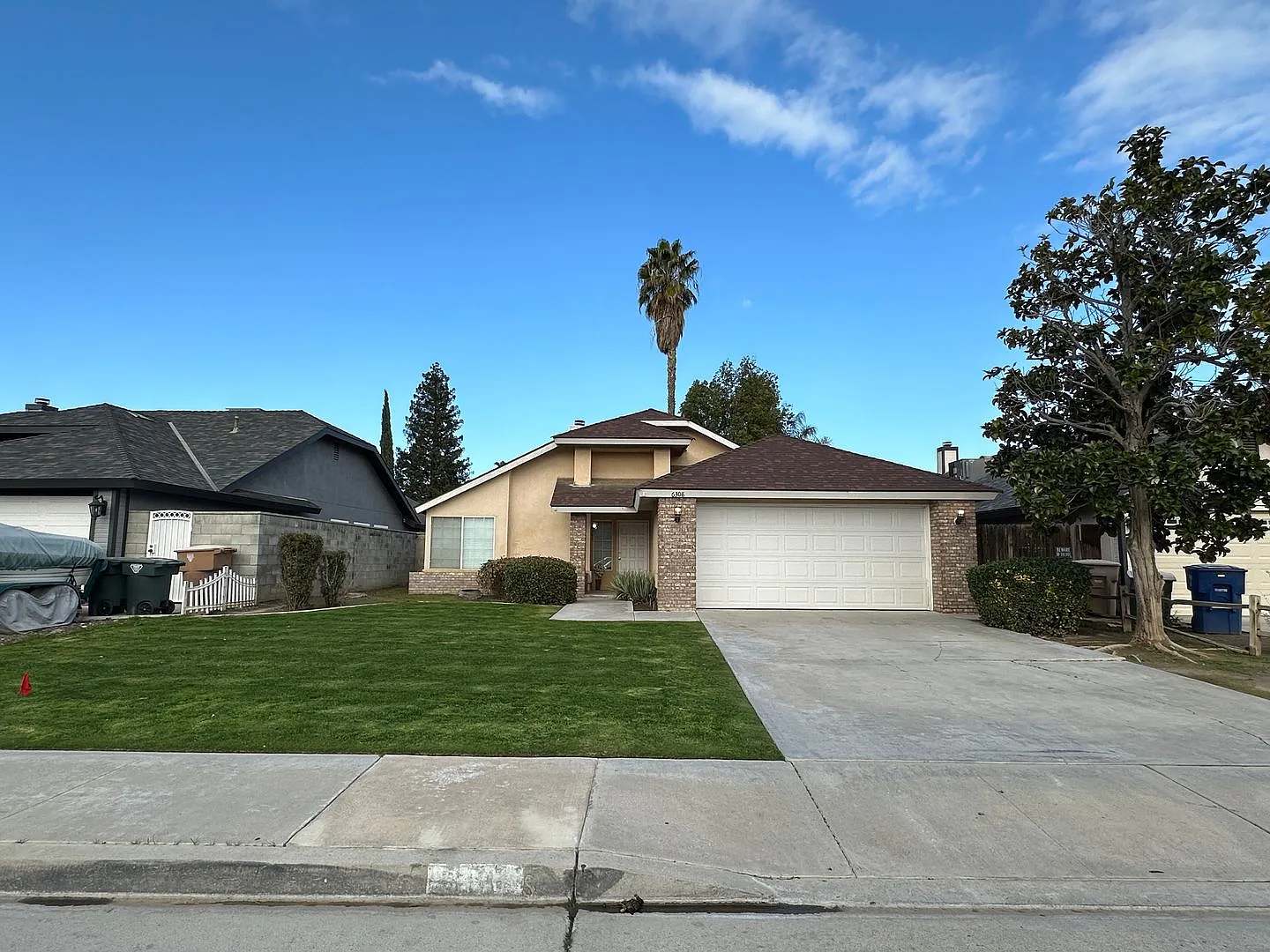 Charming 3-Bedroom Home in Southwest Bakersfield — Photo 1