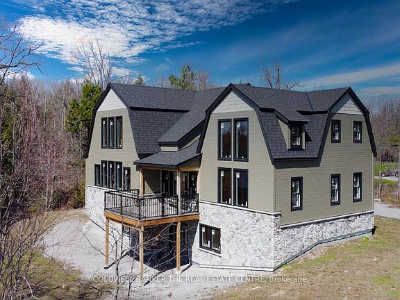 3rd image of 16 Evergreen Way