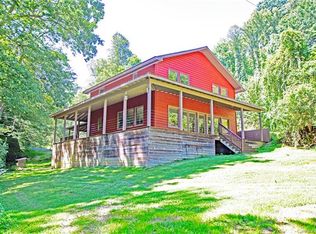 661 Buckner Branch Rd, Mars Hill, NC 28754