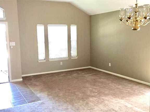 4th image of 5525 Overland Dr