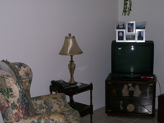 4th image of 3809 Staysail Ln