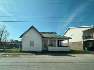 504 E 2nd St, Augusta, KY 41002