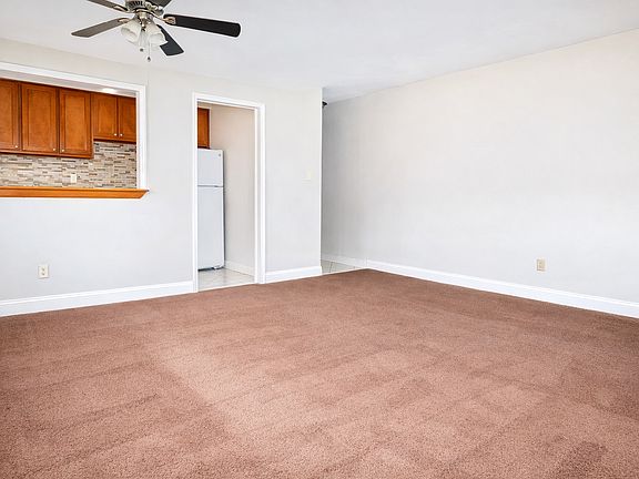 2nd image of 220 Hutchinson Ave
