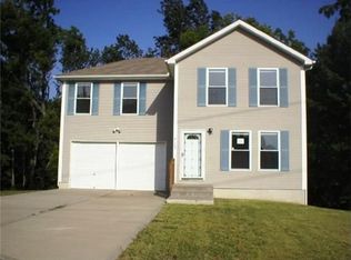 8109 NW 77th Ct, Kansas City, MO 64152