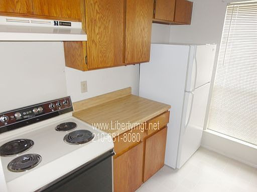 5th image of 8920 Fall River Dr