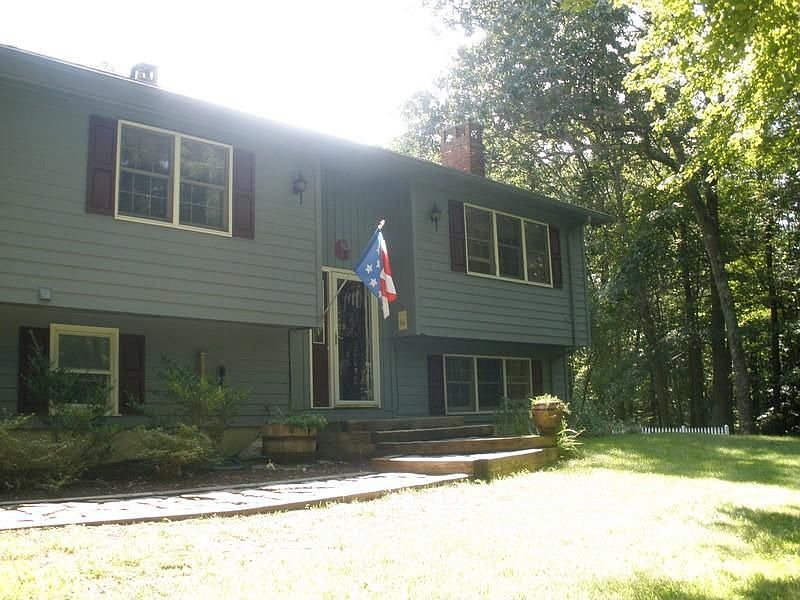 Oversized Raised Ranch